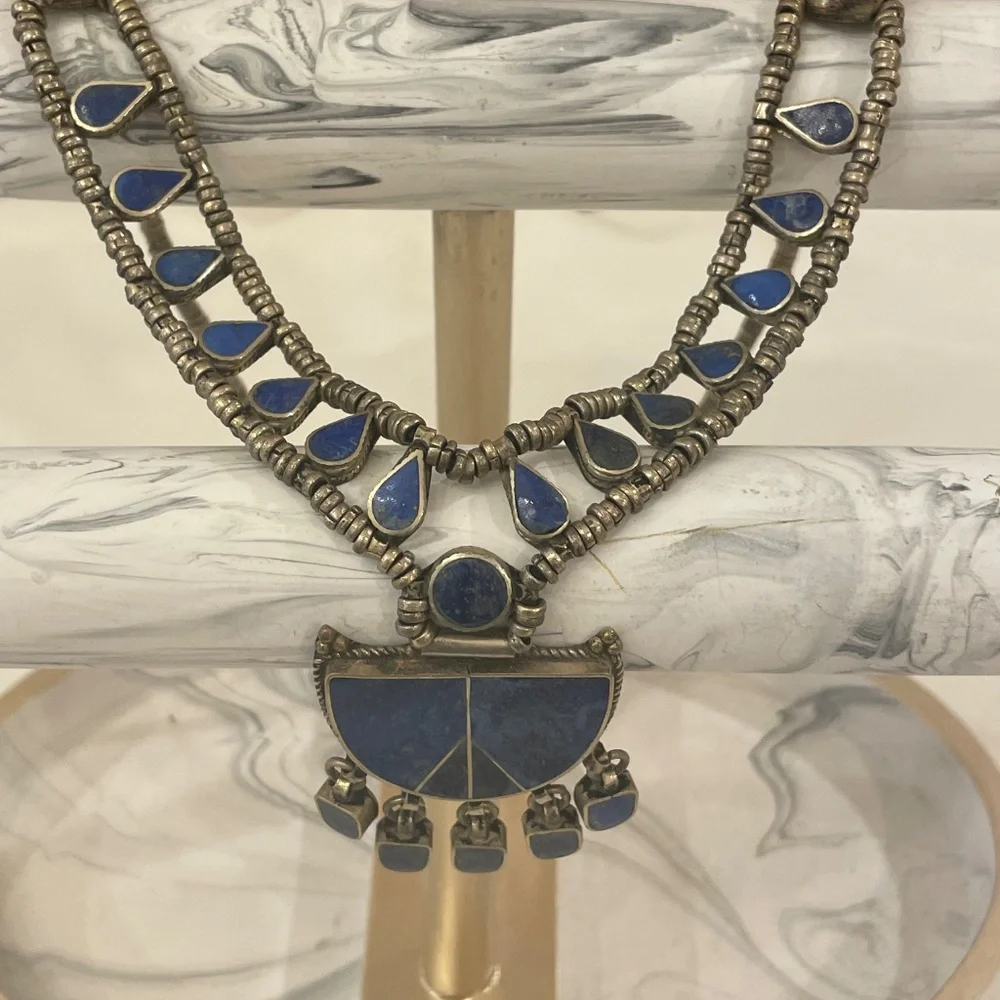 Uzbek Silver Lapis Lazuli Pendant Necklace - Picture 6 of 6